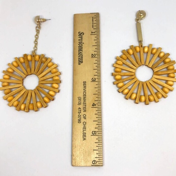 LAST 1! 🌞Bamboo Full Moon Earrings w/Chain - Picture 2 of 8